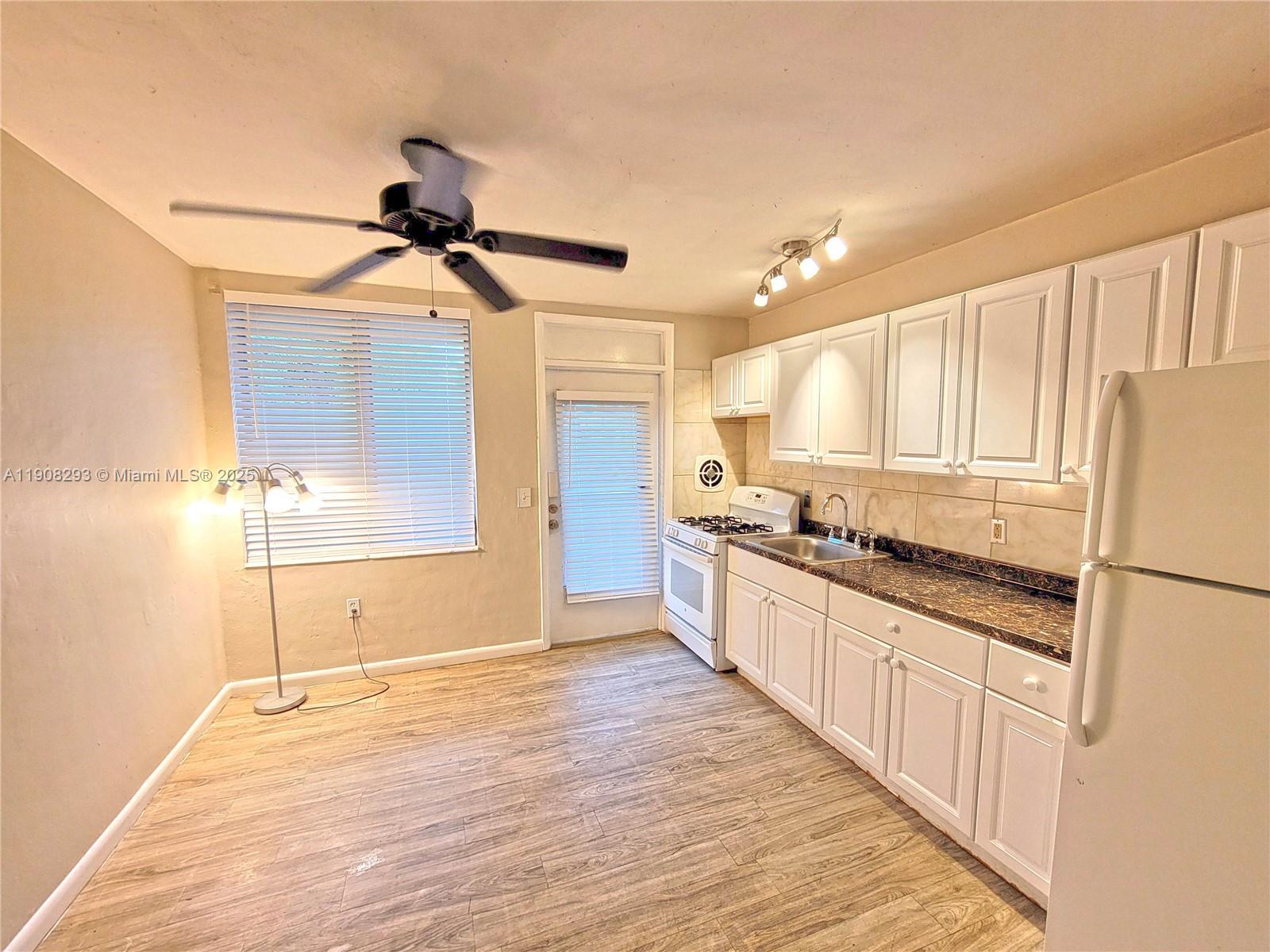 441 Collins Ave # 12A, Miami Beach FL 33139 photo 2