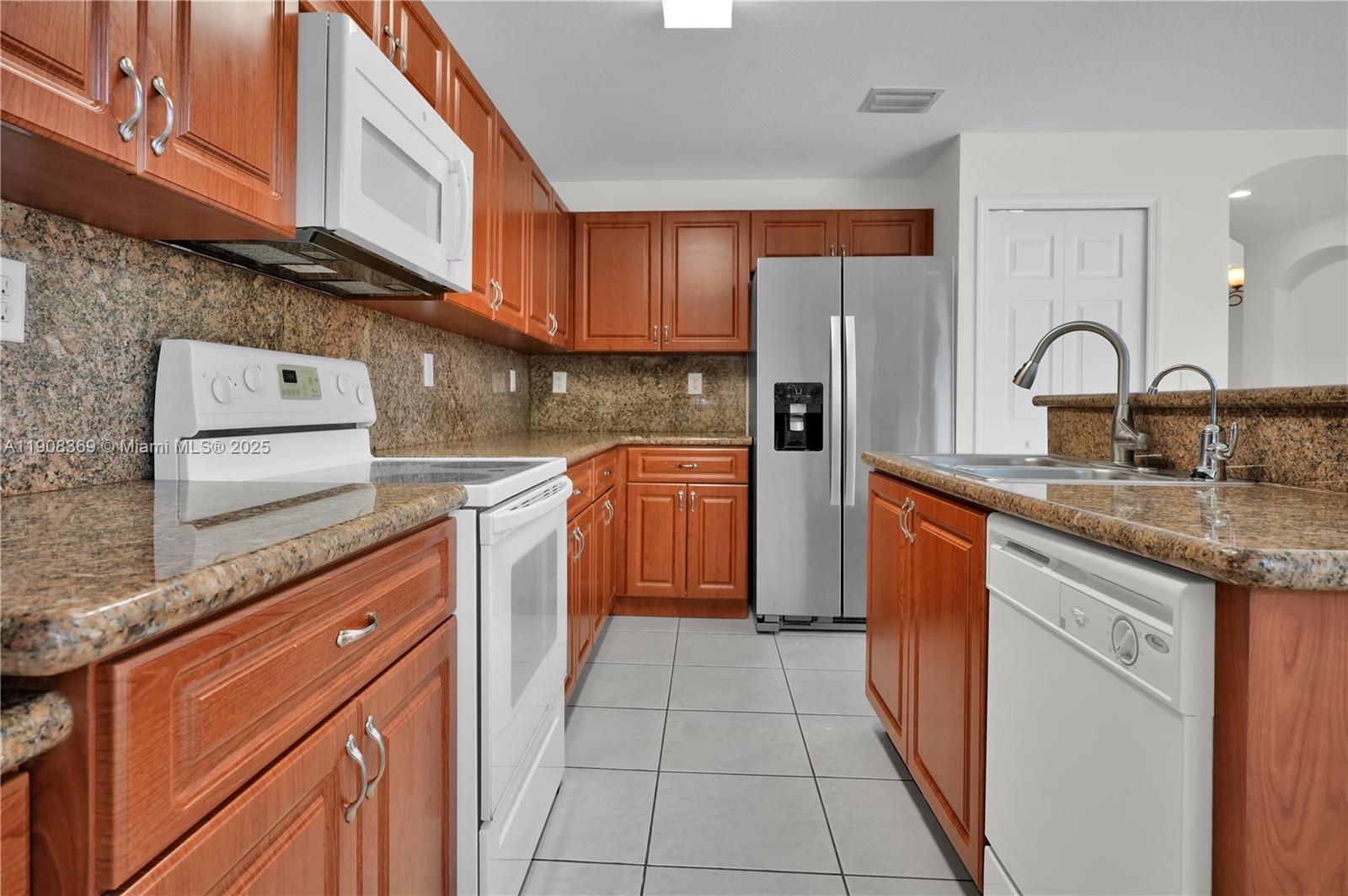 3086 SW 153rd Path, Miami FL 33185 photo 5