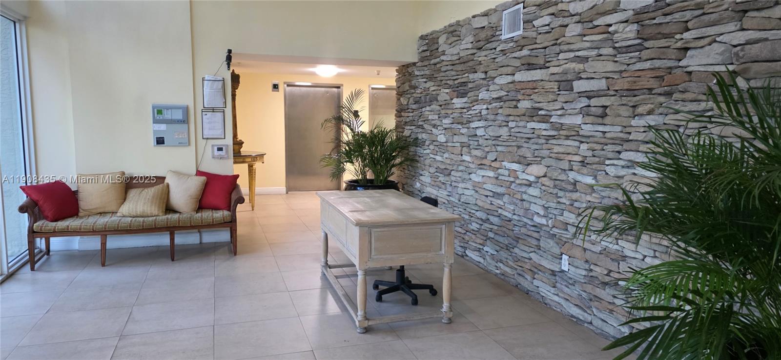 1350 NW 8th Ct # 6, Miami FL 33136 photo 5