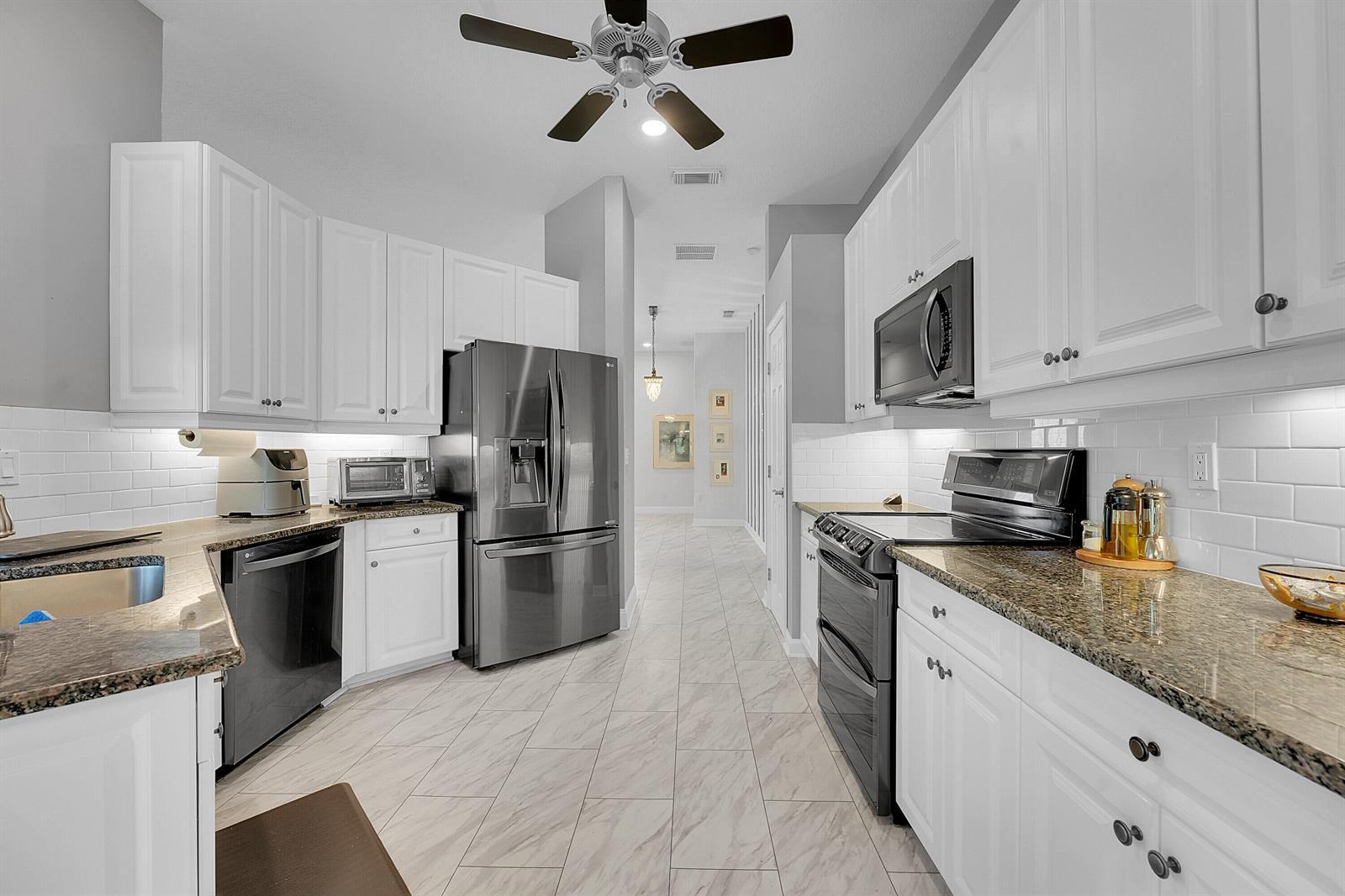 715 SW Munjack Circle, Port St. Lucie FL 34986 photo 4