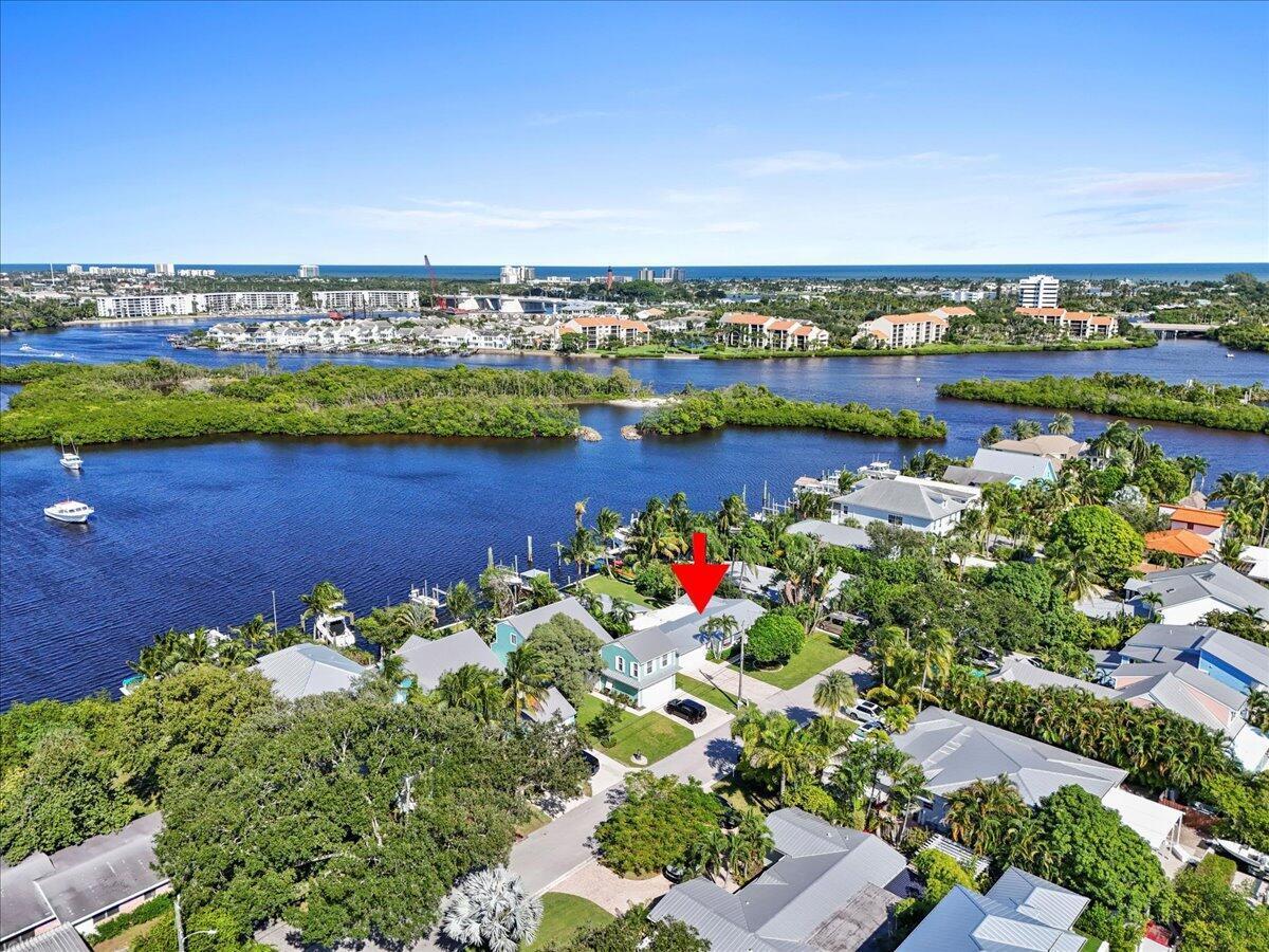 119 Elsa Road, Jupiter FL 33477 photo 2