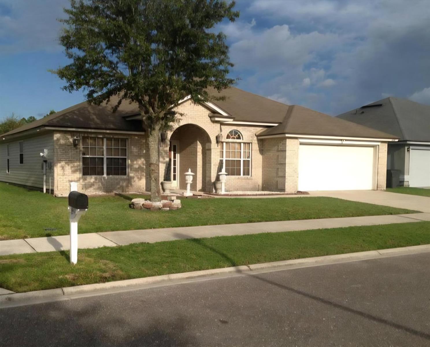 6419 Blue Leaf Lane, Jacksonville FL 32244