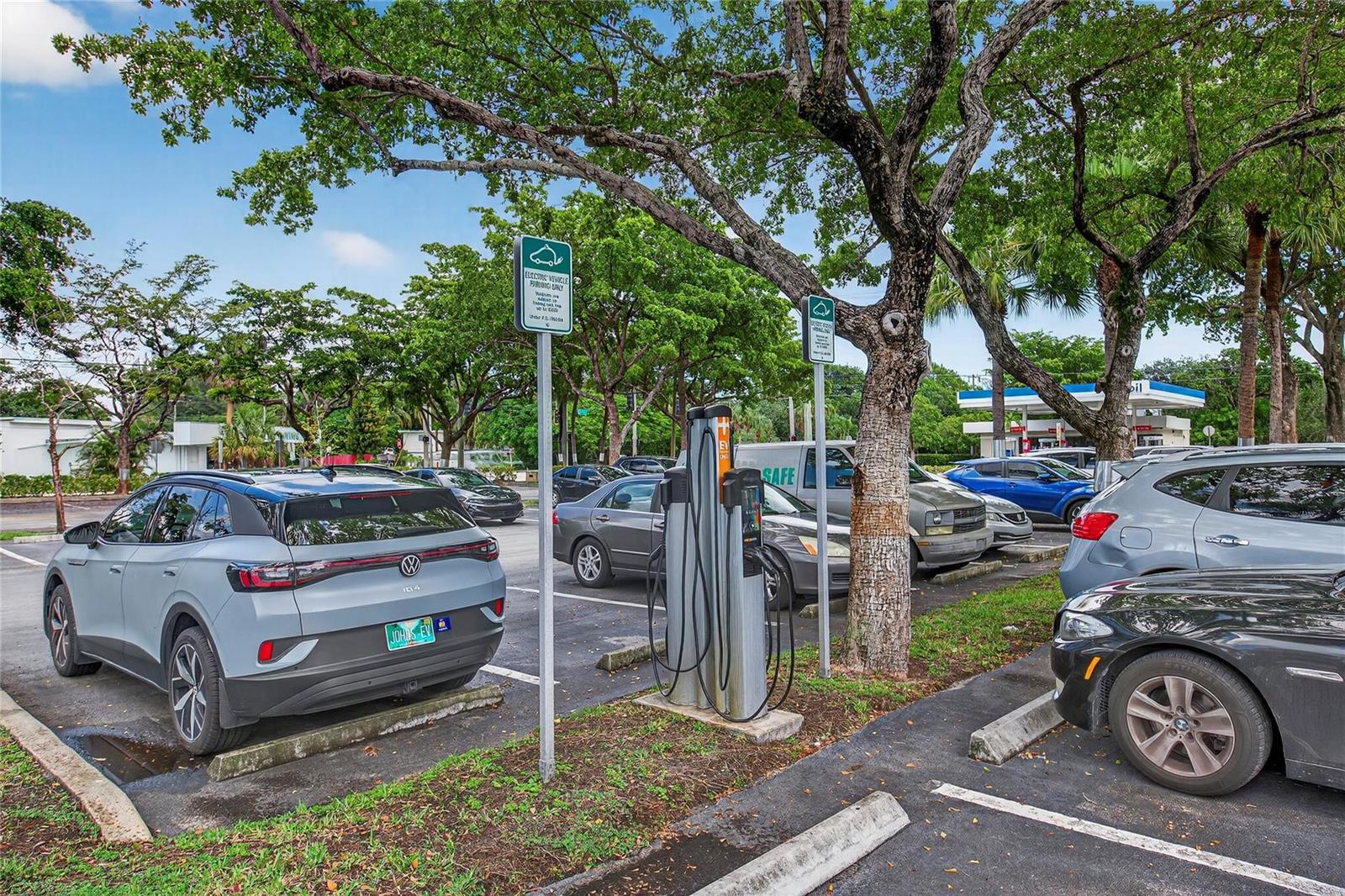2101 N Andrews Avenue, Wilton Manors FL 33311 photo 4