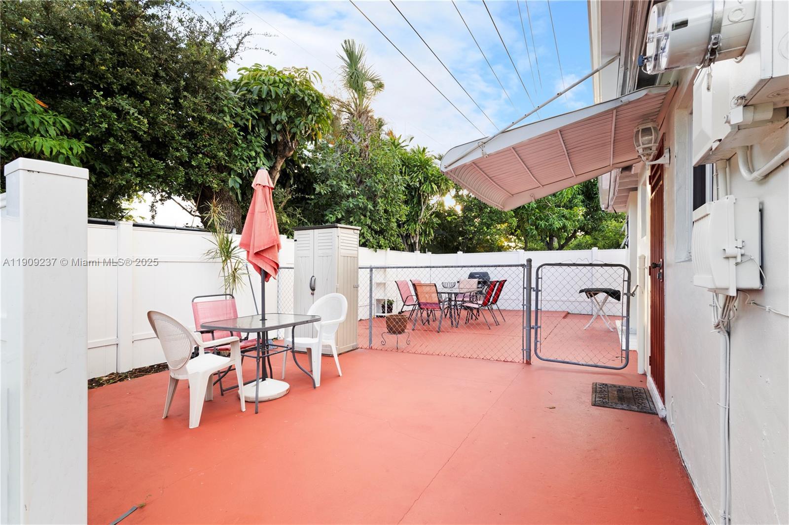 4500 NW 5th St, Miami FL 33126 photo 3