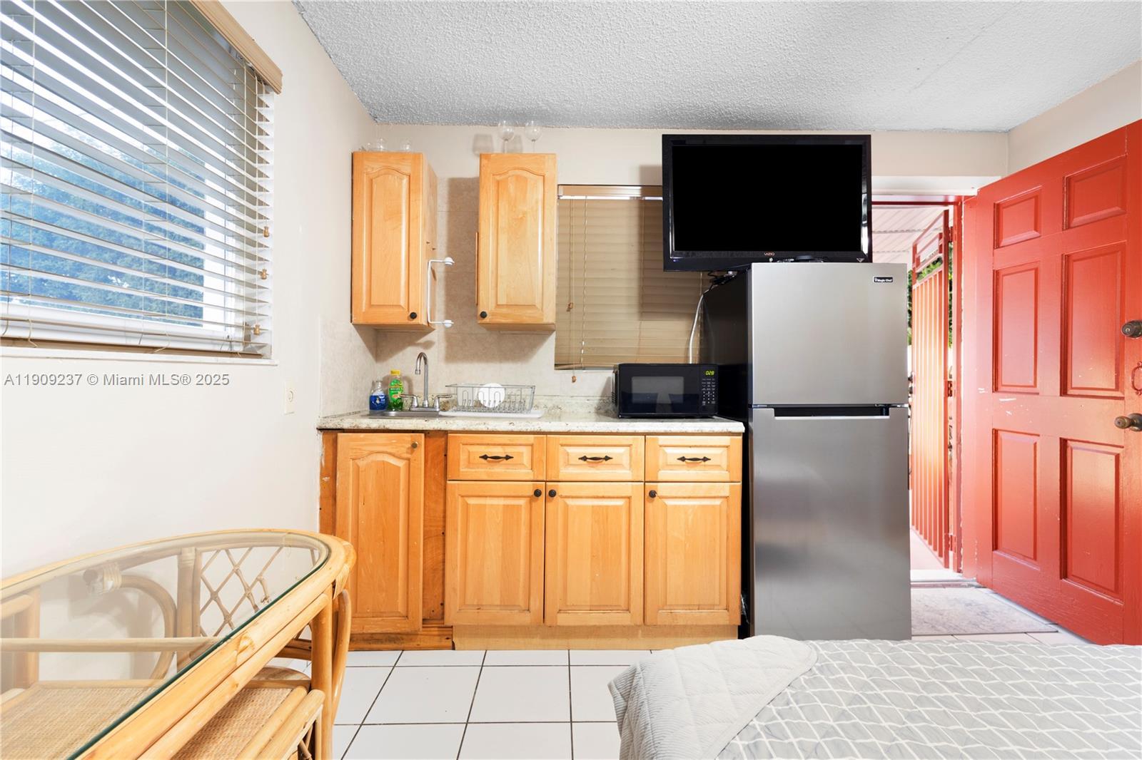 4500 NW 5th St, Miami FL 33126 photo 5