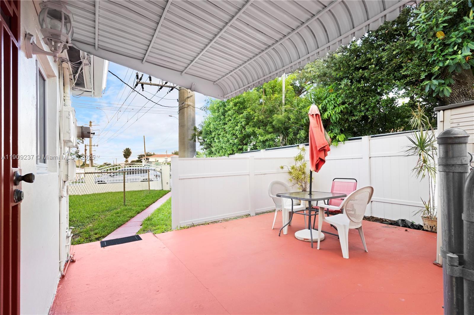 4500 NW 5th St, Miami FL 33126 photo 4