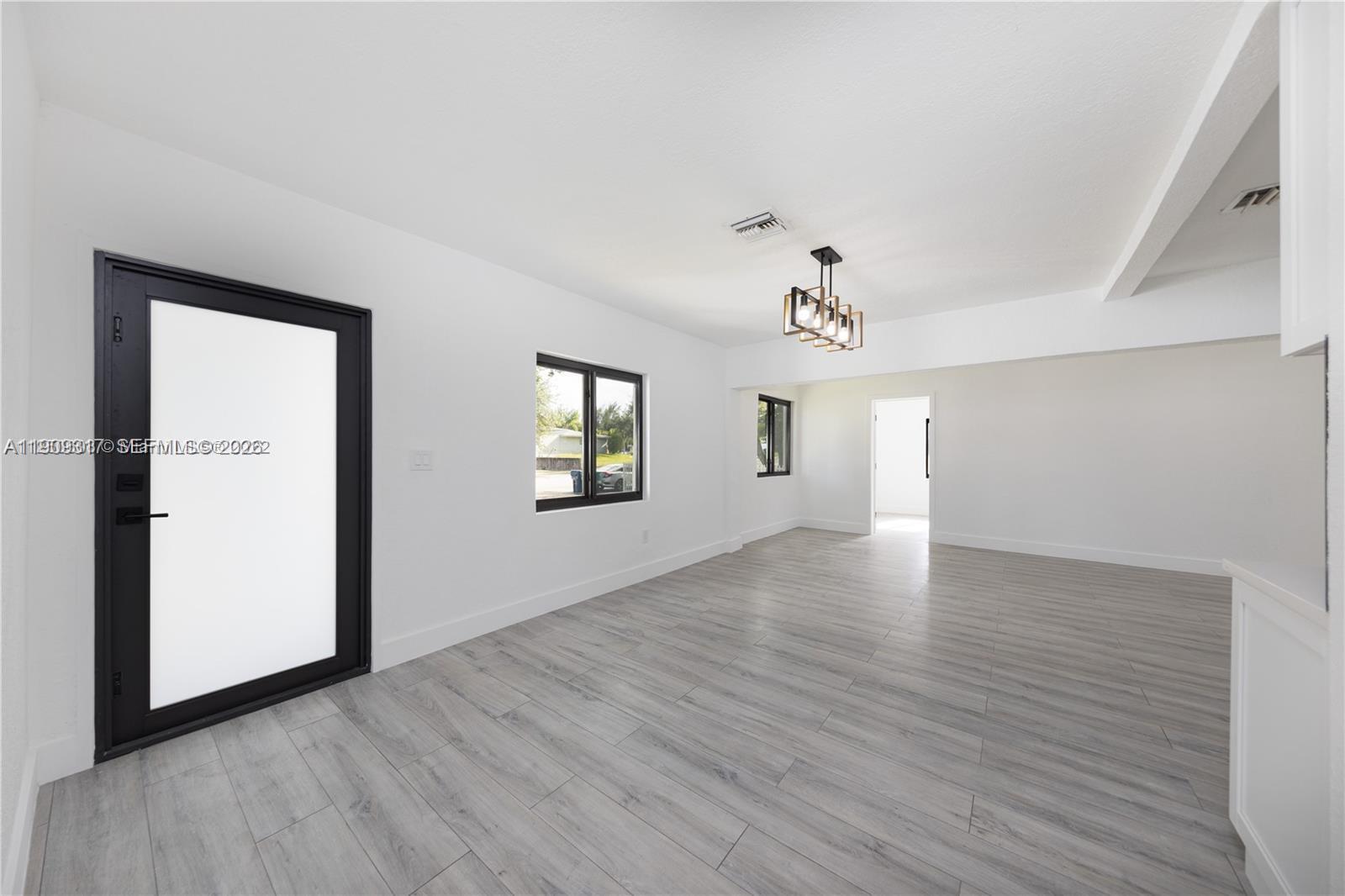 271 NW 143rd St, Miami FL 33168 photo 3