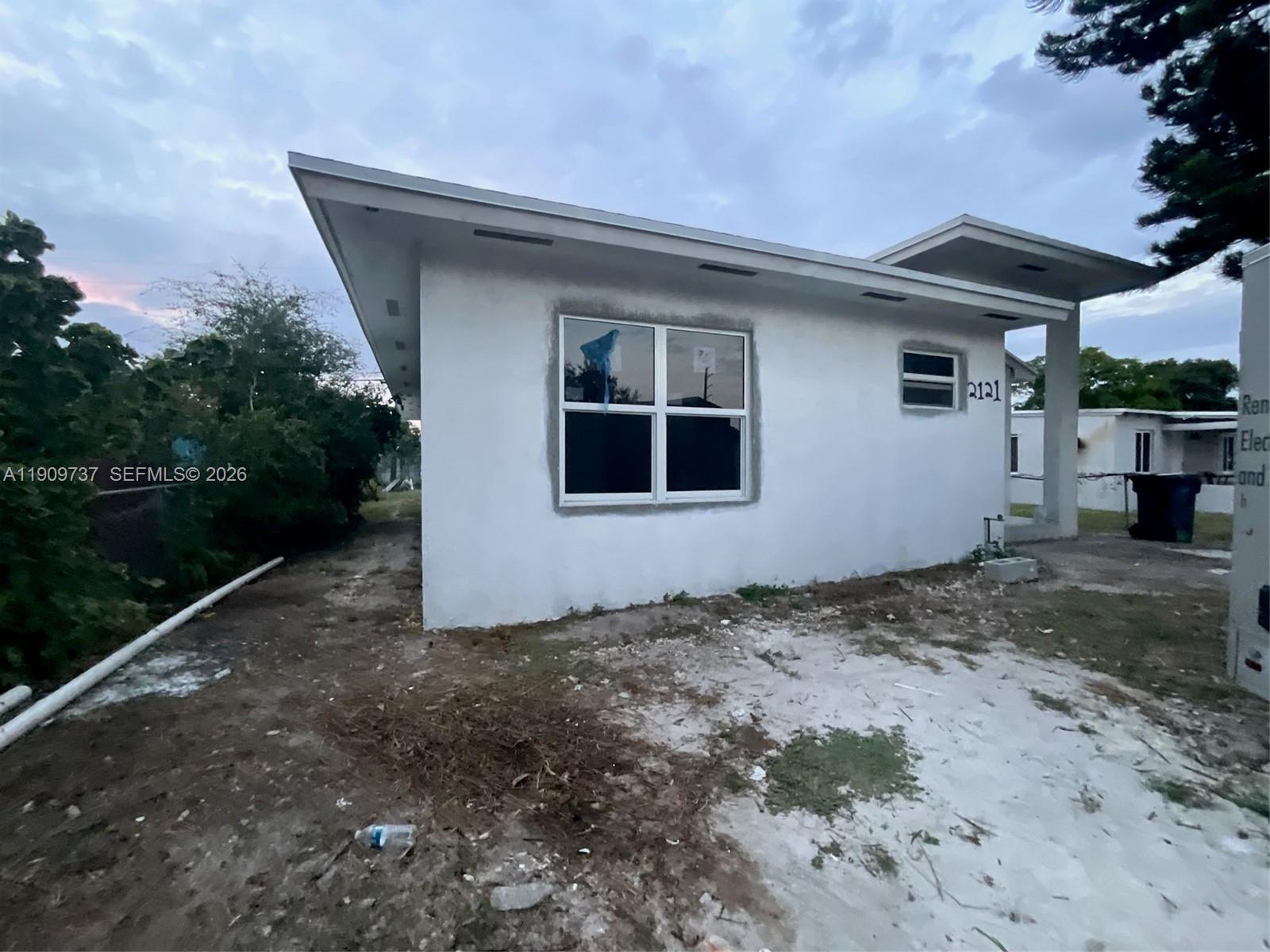 2121 Rutland St, Opa-Locka FL 33054 photo 2