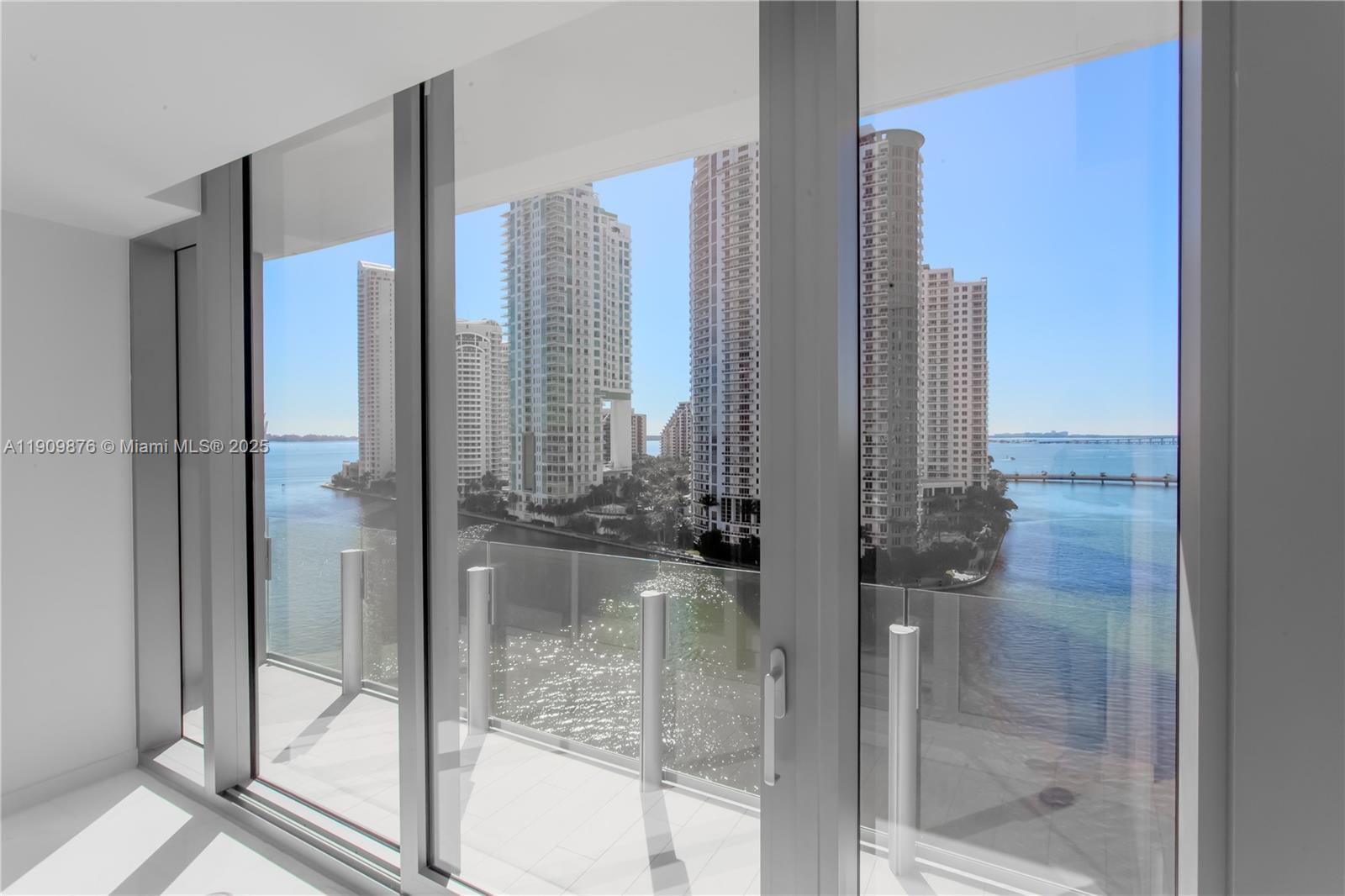 300 Biscayne Blvd Way # 1003, Miami FL 33131 photo 2