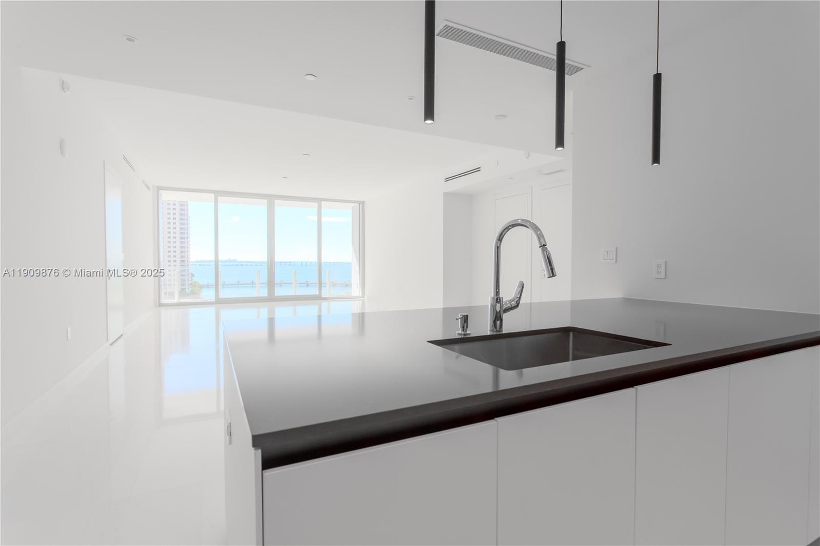 300 Biscayne Blvd Way # 1003, Miami FL 33131 photo 5