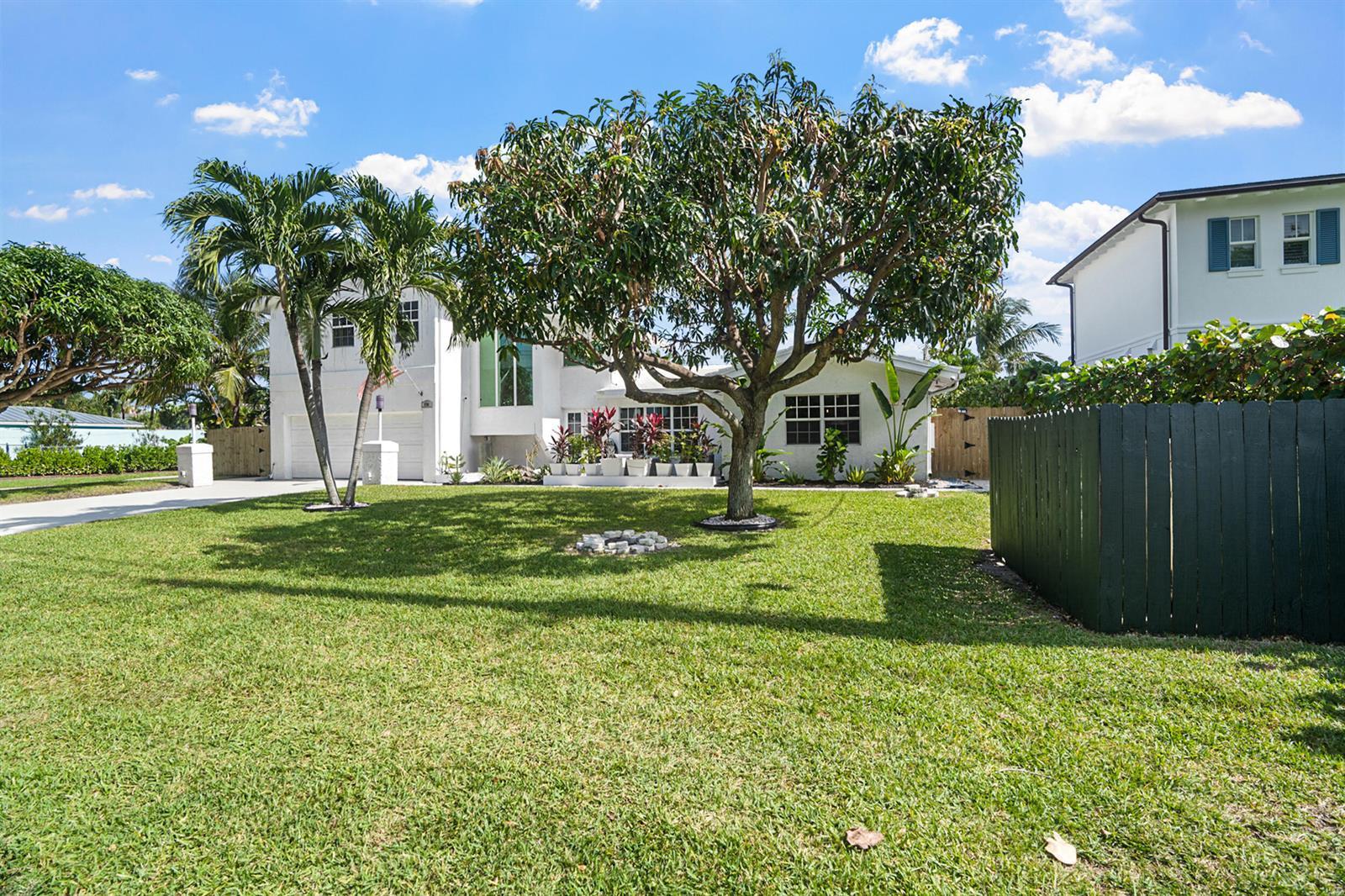 5798 NE 7th Avenue, Boca Raton FL 33487 photo 4