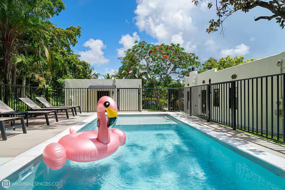 828 35th Street, West Palm Beach FL 33407 photo 2