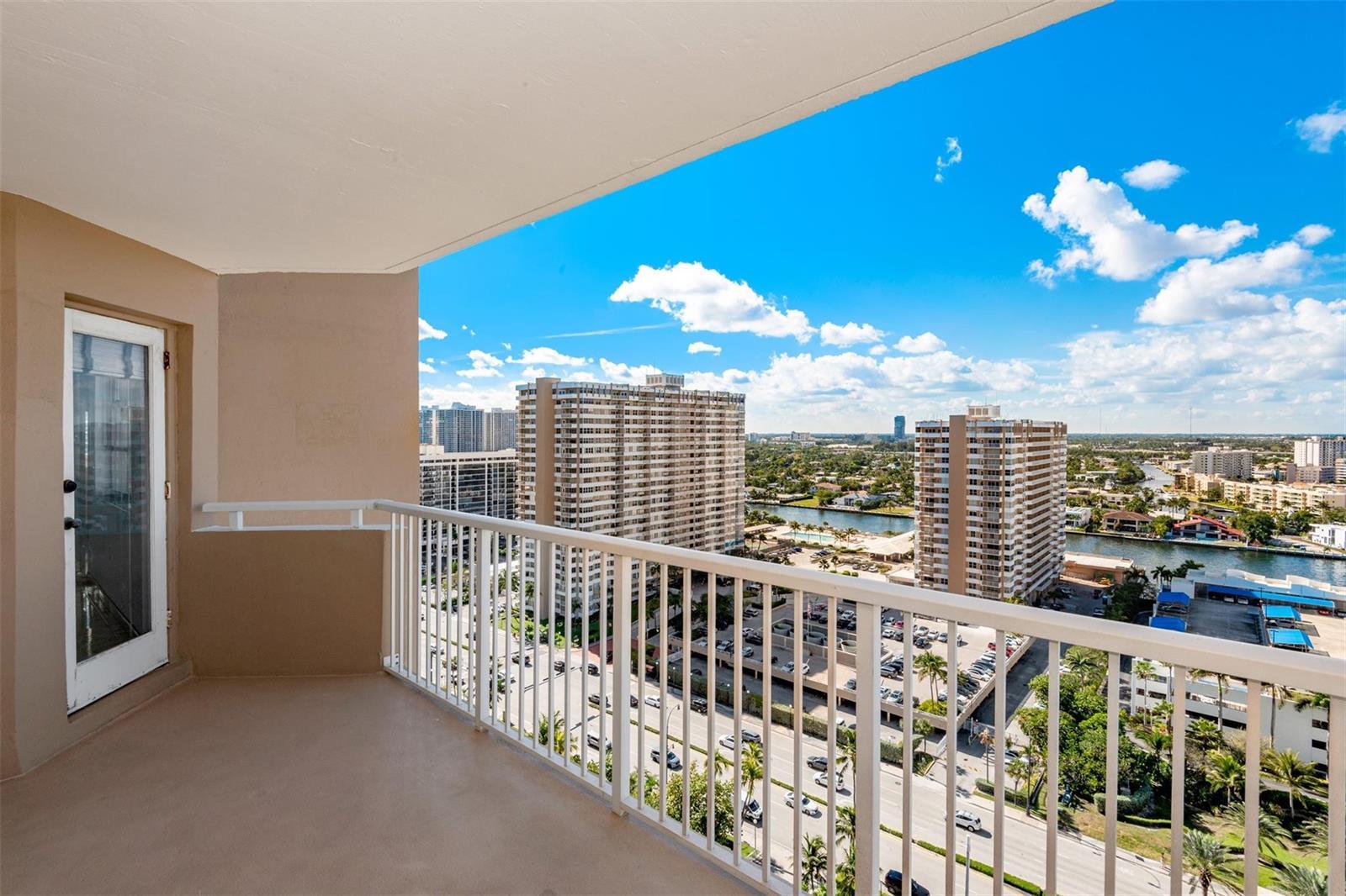 1950 S Ocean Drive # 19f, Hallandale Beach FL 33009 photo 3