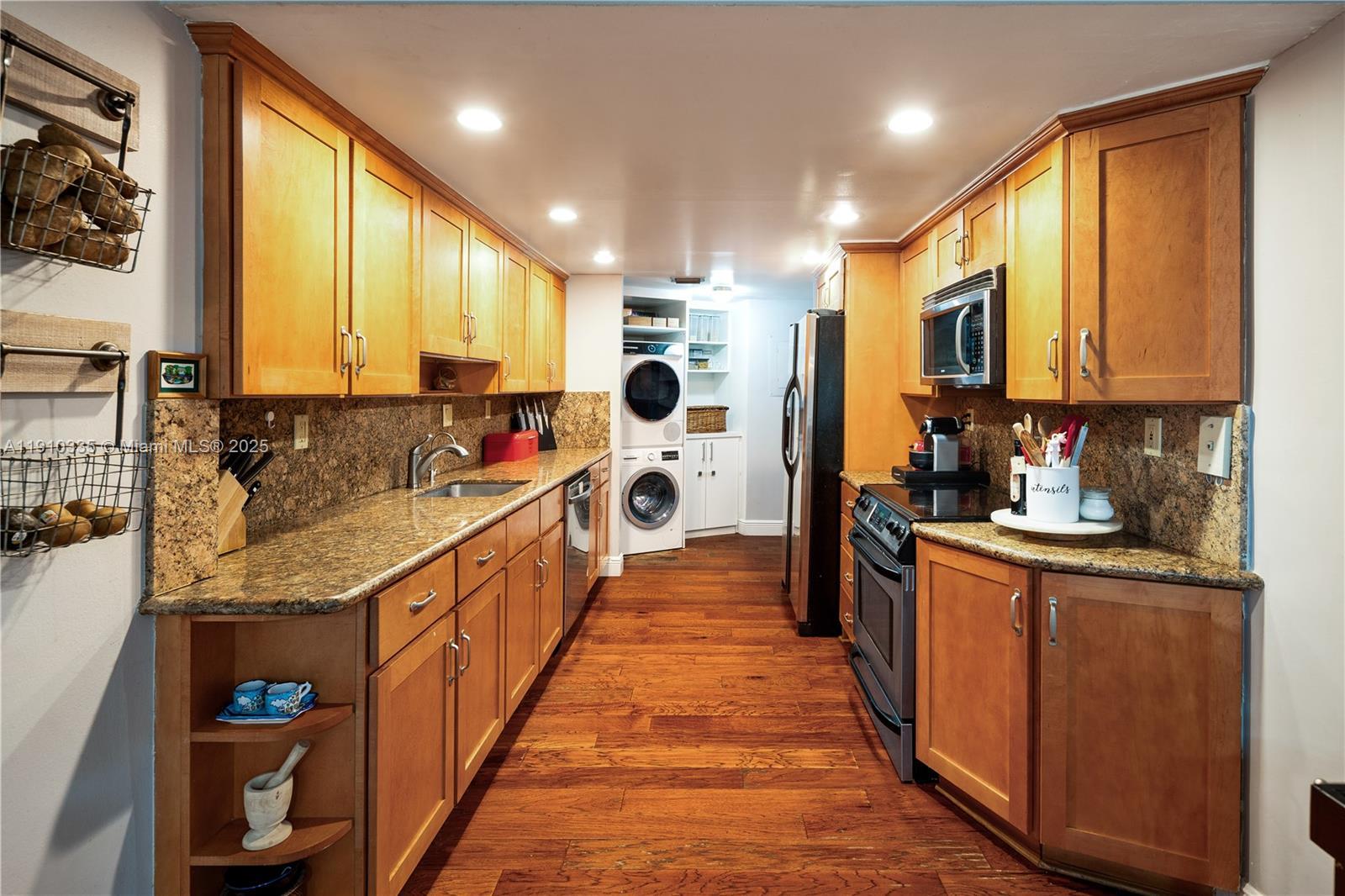 1111 Crandon Blvd # C205, Key Biscayne FL 33149 photo 5
