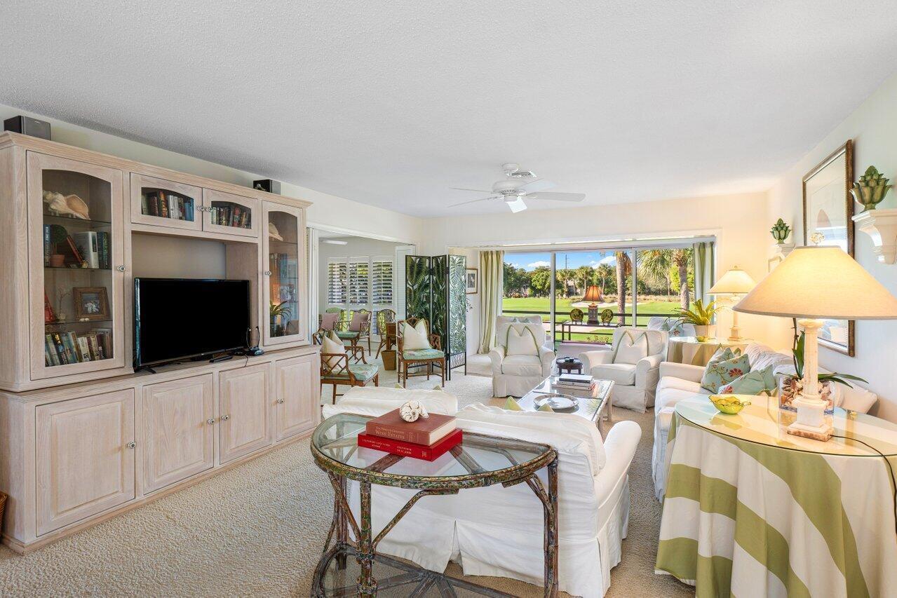 3870 Quail Ridge Drive, Boynton Beach FL 33436 photo 3