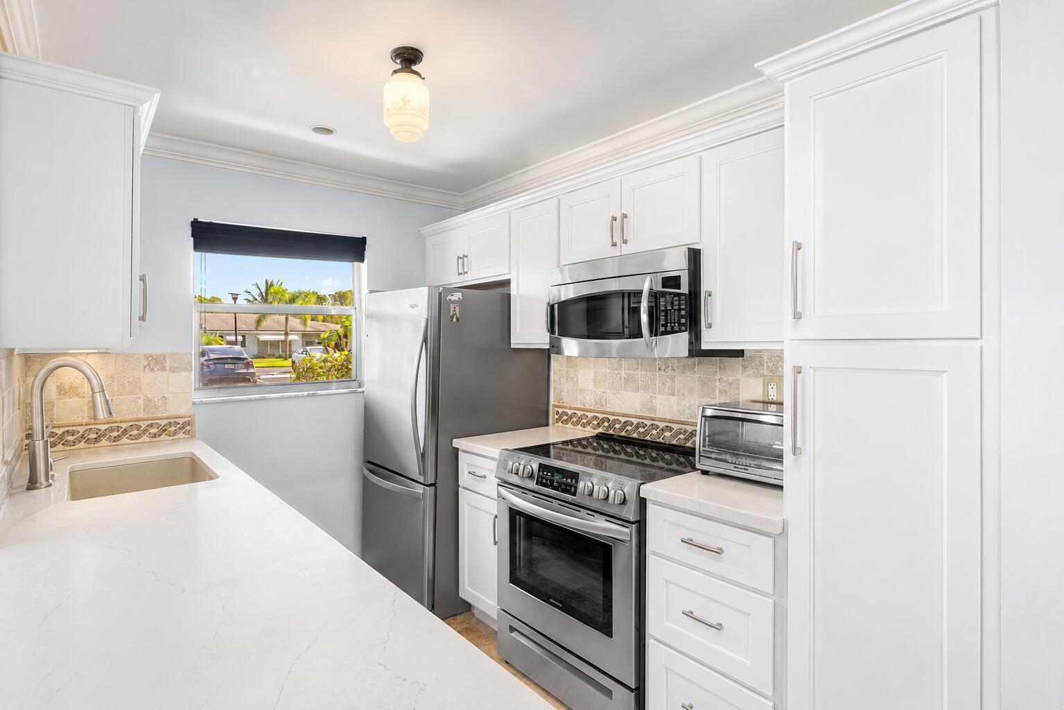 510 High Point Drive # D, Delray Beach FL 33445 photo 3