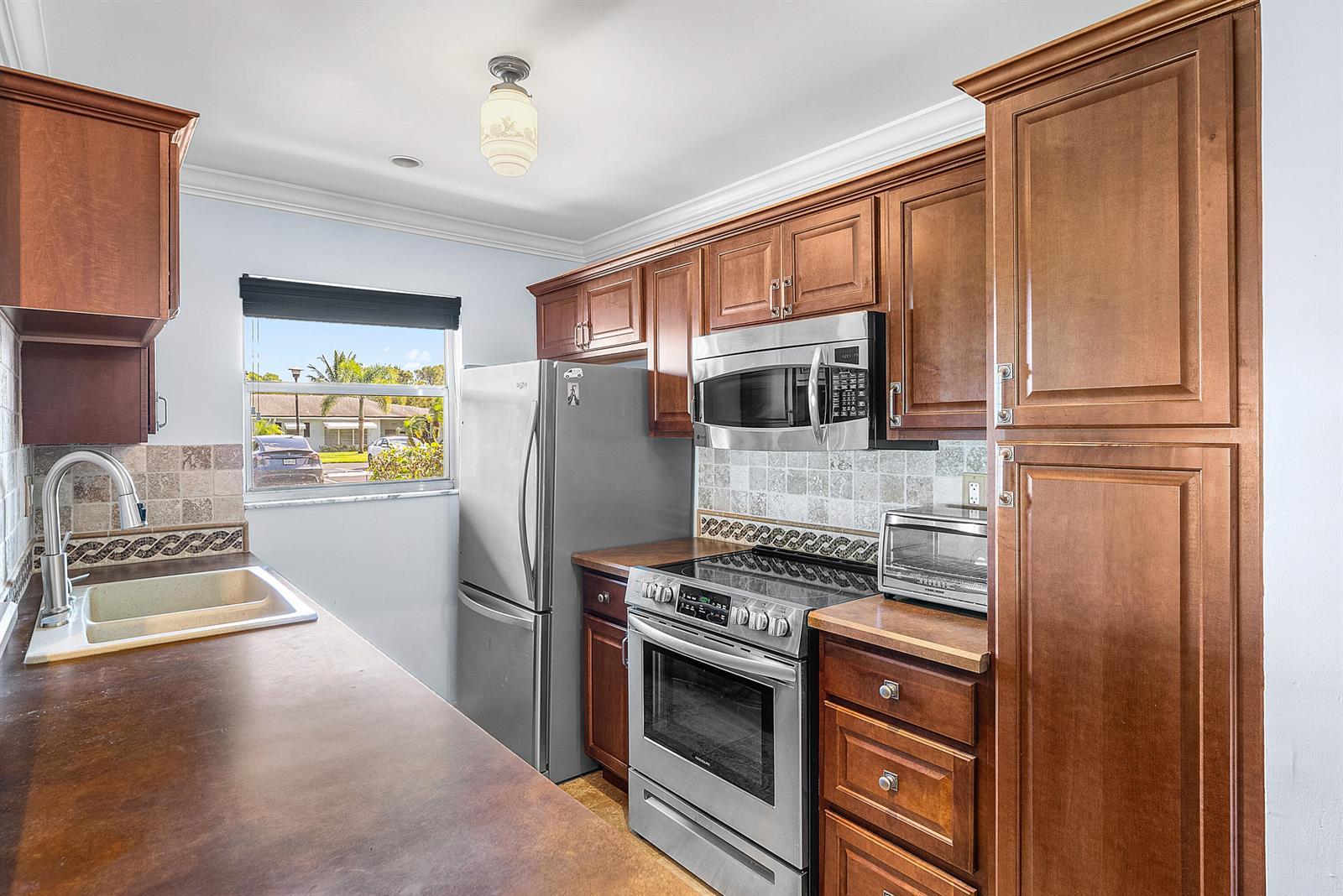 510 High Point Drive # D, Delray Beach FL 33445 photo 5