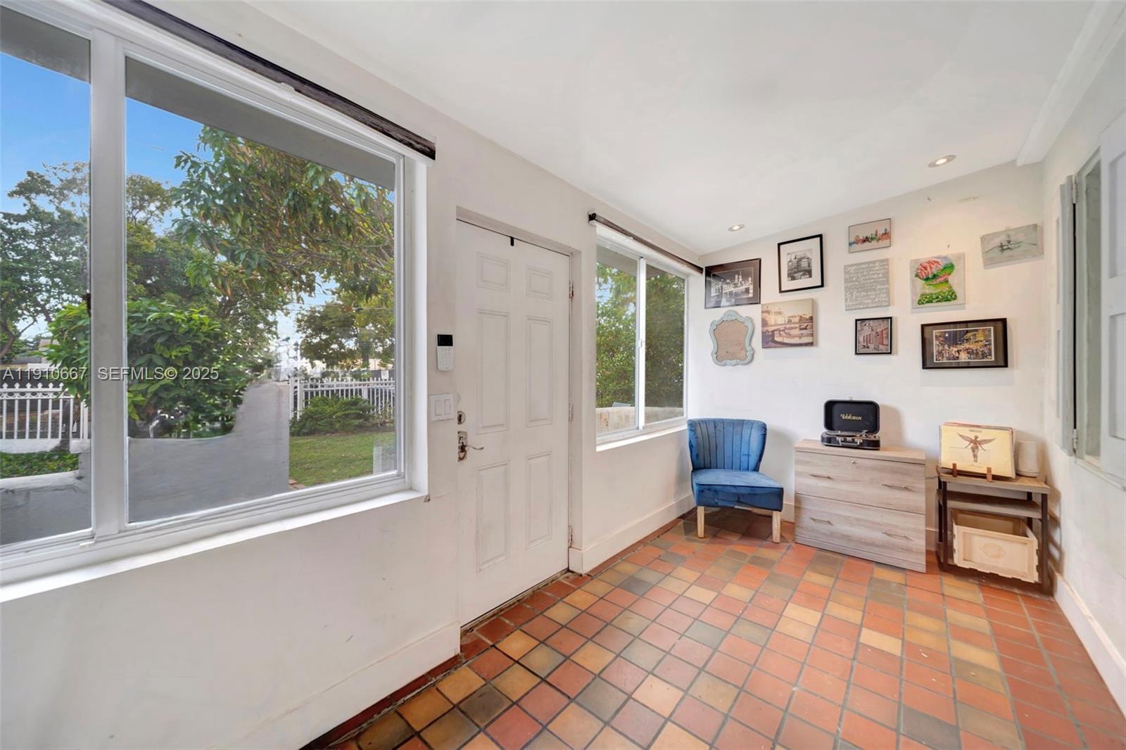 619 NE 87th St, Miami FL 33138 photo 2
