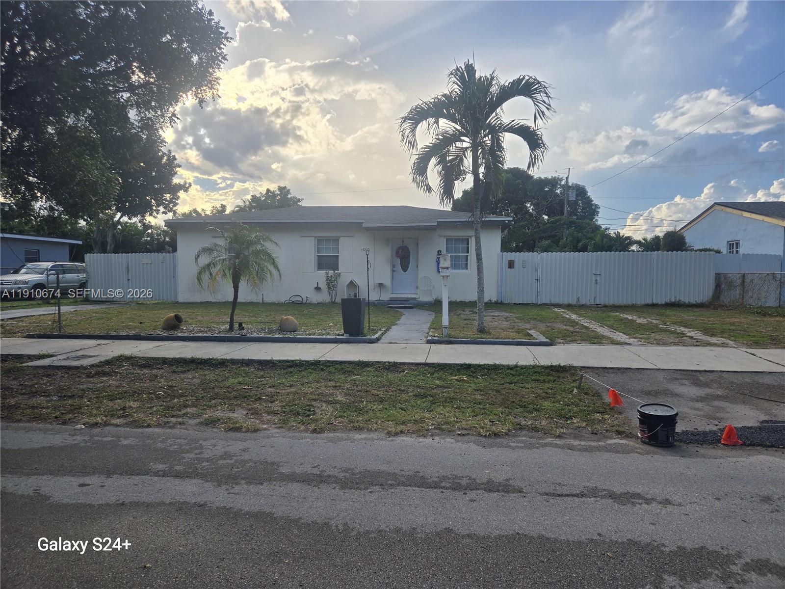 15210 NW 28th Pl, Miami Gardens FL 33054