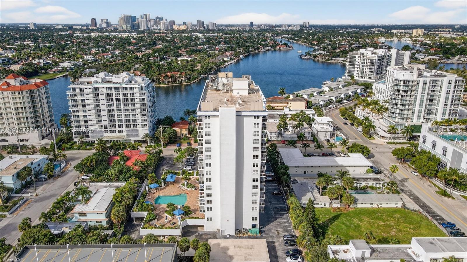336 N Birch Rd # 12B, Fort Lauderdale FL 33304 photo 4