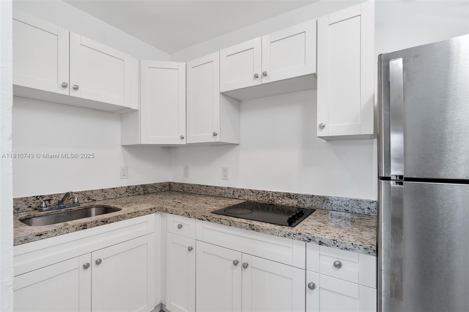2047 Lincoln Ave # 1, Opa-Locka FL 33054