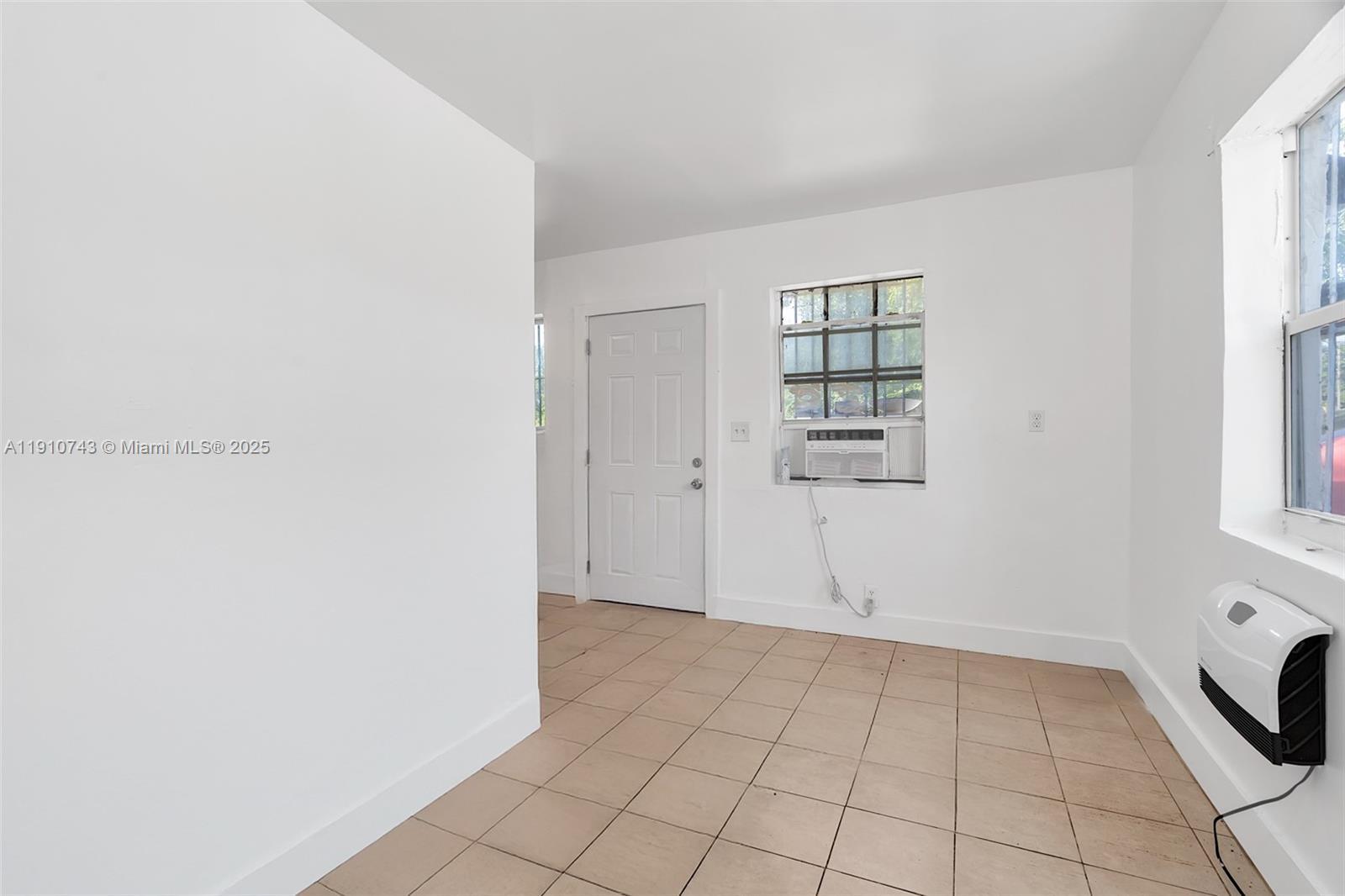 2047 Lincoln Ave # 1, Opa-Locka FL 33054 photo 5