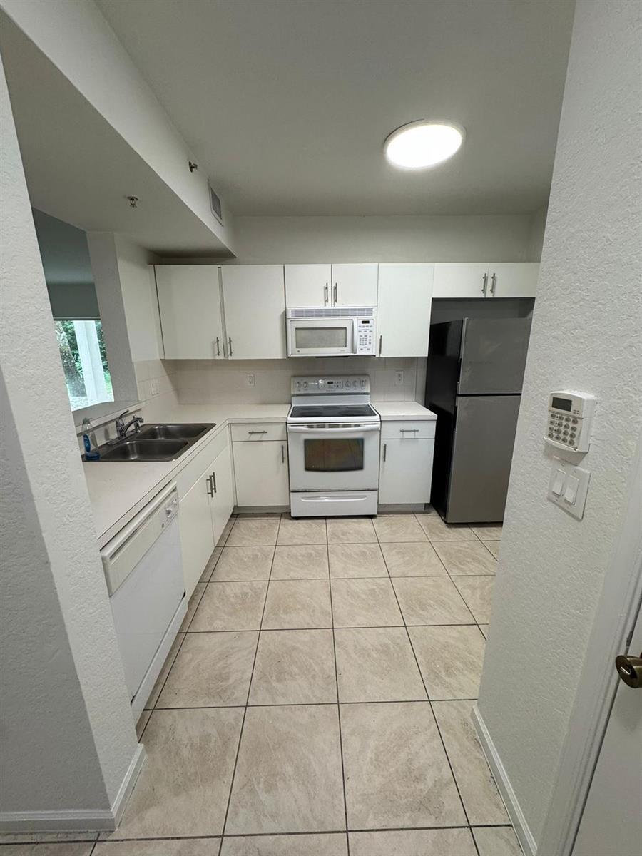 1161 Golden Lakes Boulevard # 1311, West Palm Beach FL 33411 photo 2