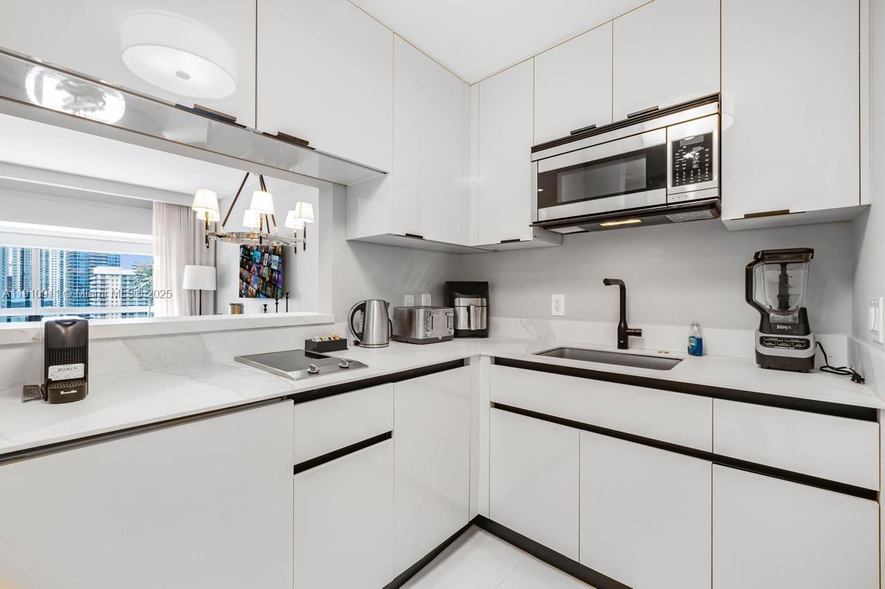 1435 Brickell Ave # 3410, Miami FL 33131 photo 4