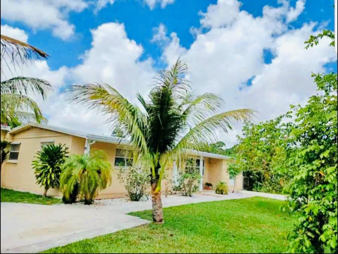 279 Hach Lane, West Palm Beach FL 33415 photo 2