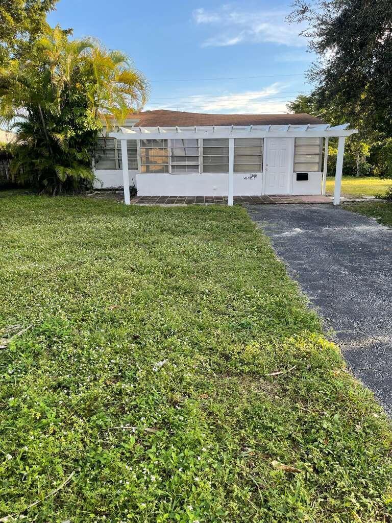 1300 NE 182nd Street, North Miami Beach FL 33162