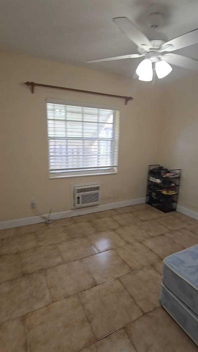 1435 NE 182nd Street, North Miami Beach FL 33162 photo 4