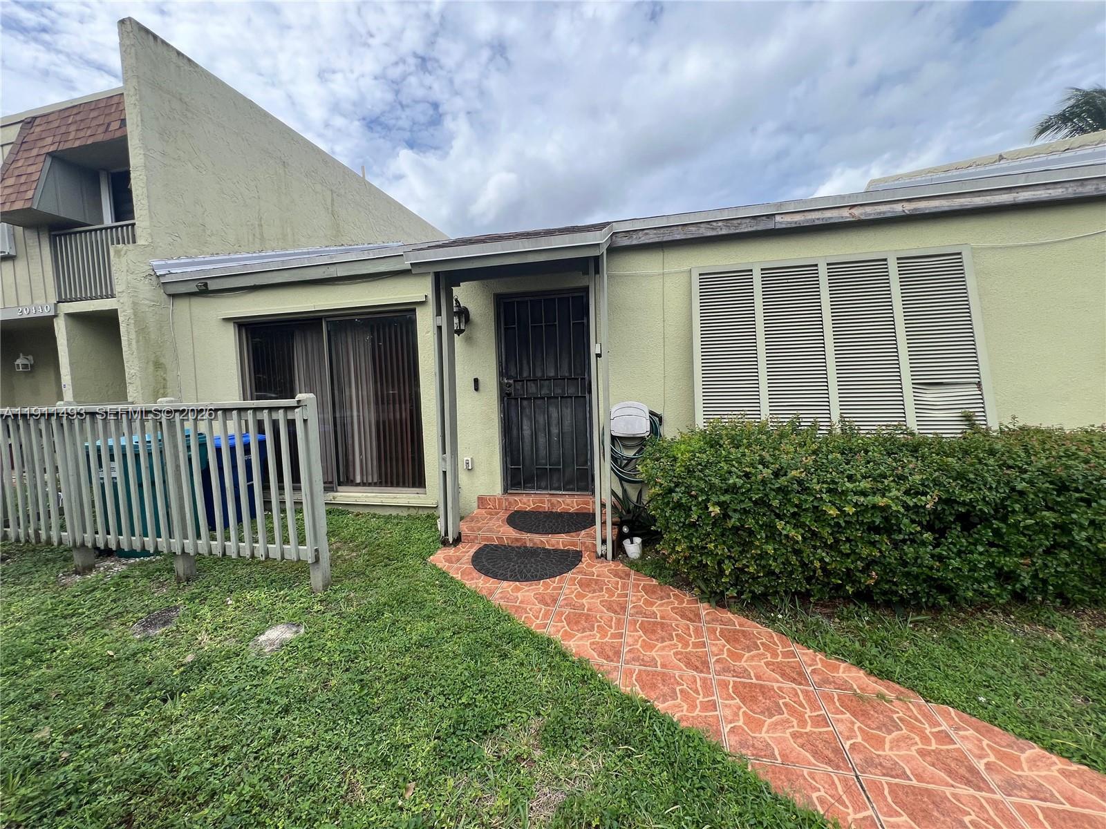 20442 NW 15th Ave # 6, Miami Gardens FL 33169