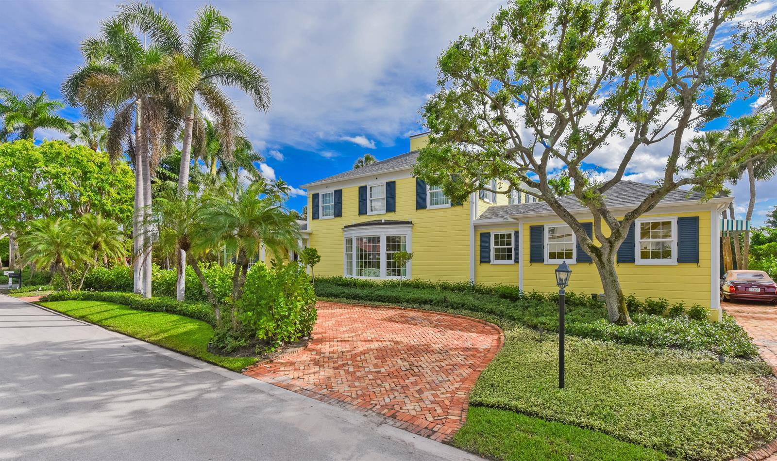 250 Algoma Road, Palm Beach FL 33480 photo 2