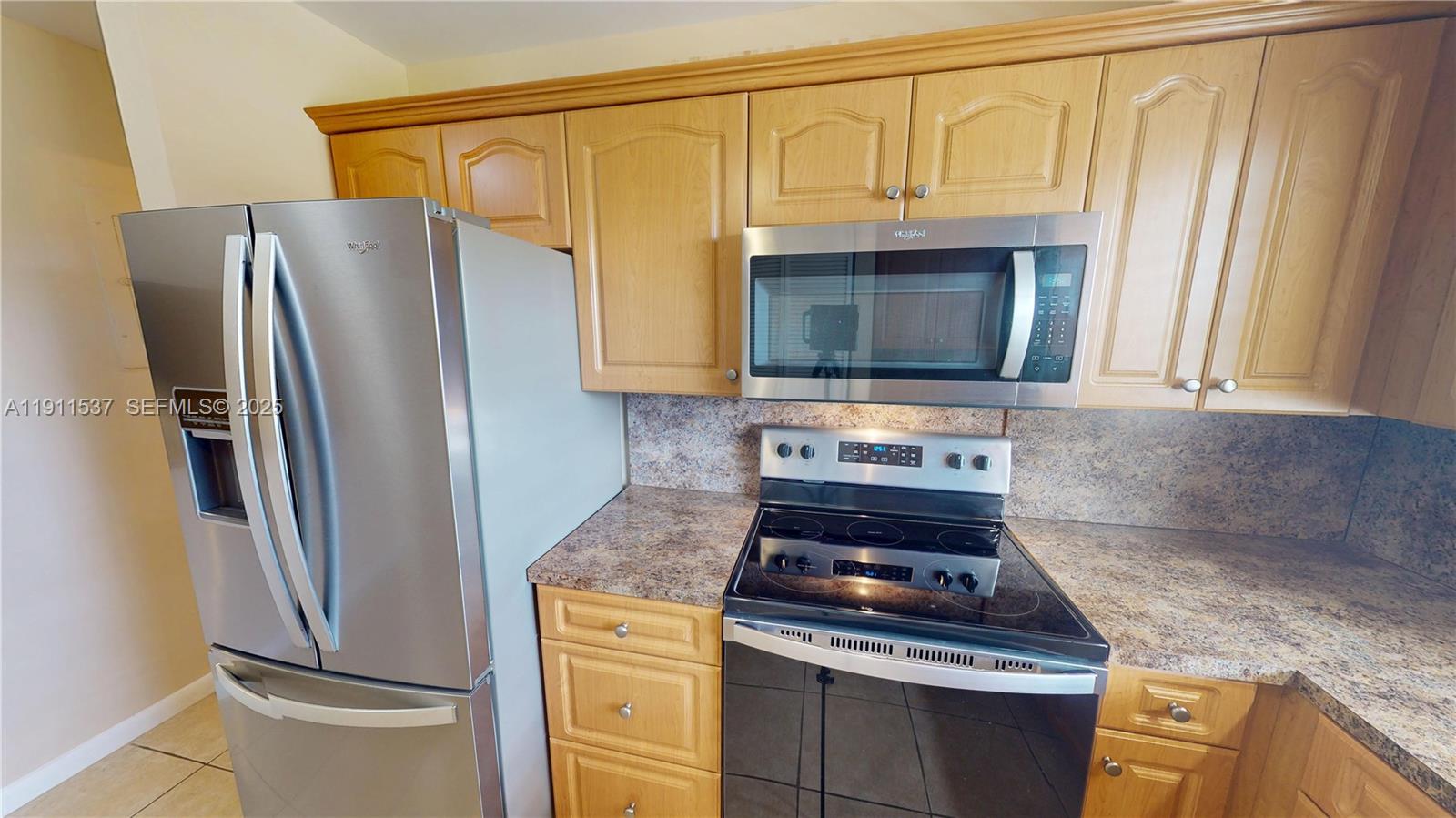 9301 Sunrise Lakes Blvd # 303, Sunrise FL 33322 photo 3
