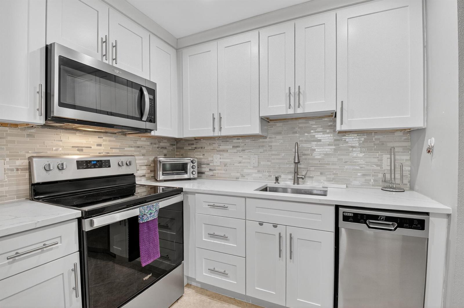 499 Monaco K # K, Delray Beach FL 33446 photo 3