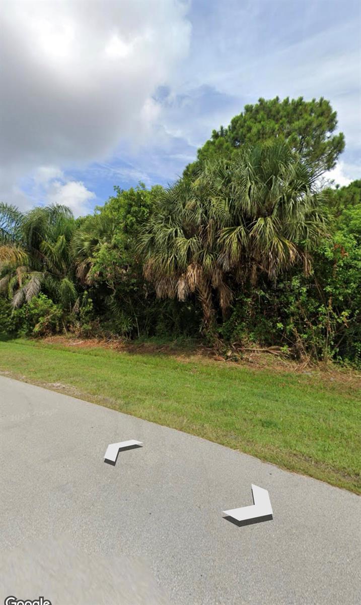 1843 SE Buttonwood Drive, Port St. Lucie FL 34952 photo 4
