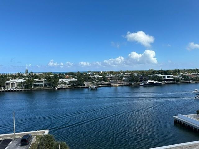 20515 E Country Club Dr # 747, Aventura FL 33180