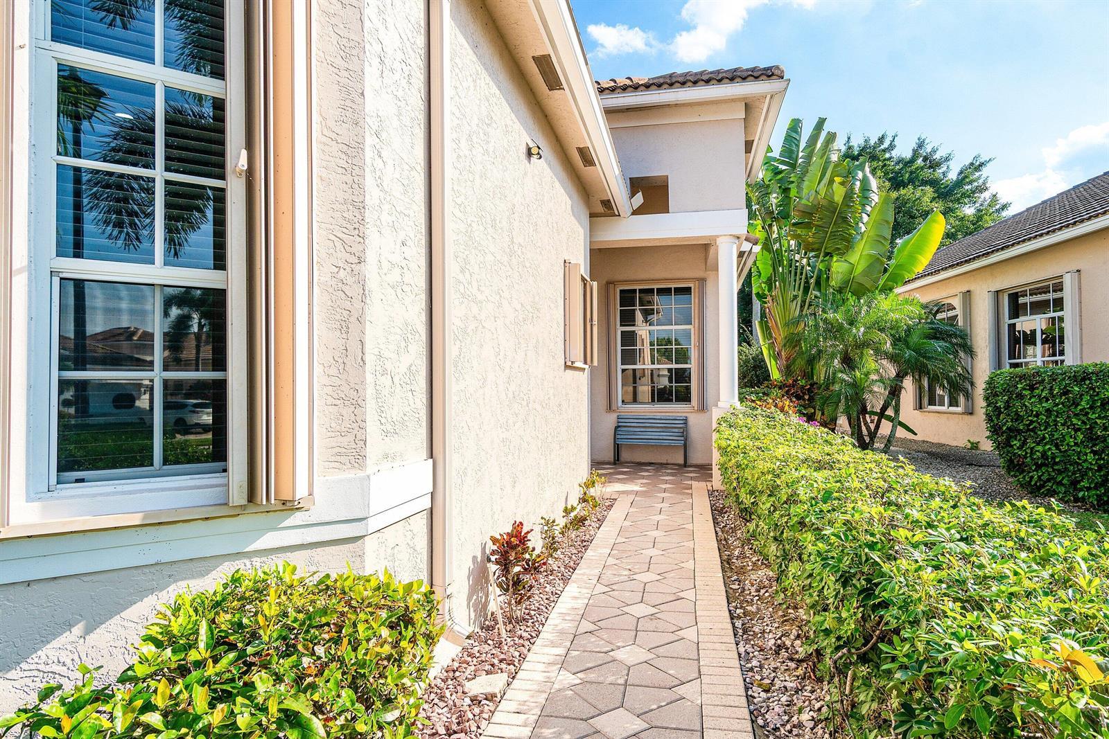 6942 Fairway Lakes Drive, Boynton Beach FL 33472 photo 4