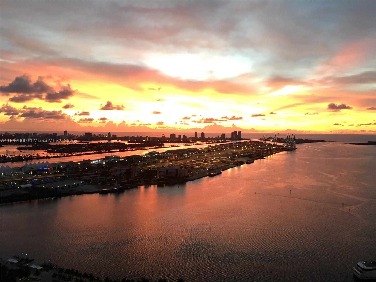 50 Biscayne Blvd # 4808, Miami FL 33132 photo 2