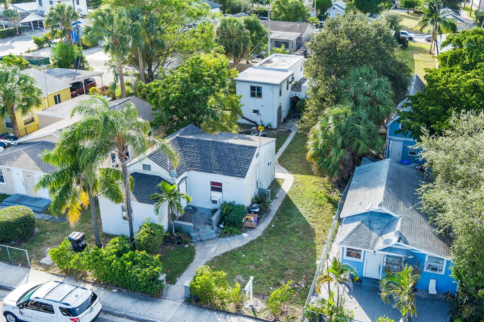 19 S E Street, FL 33460