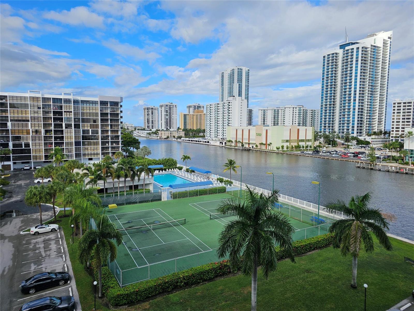 400 Leslie Drive # 717, Hallandale Beach FL 33009