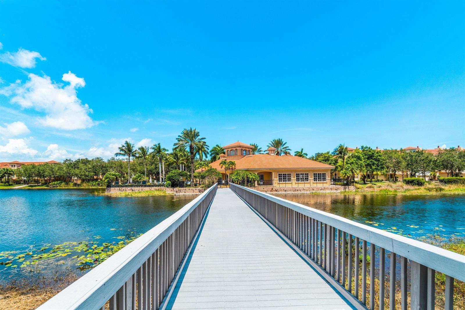2446 San Pietro Circle, Palm Beach Gardens FL 33410 photo 2