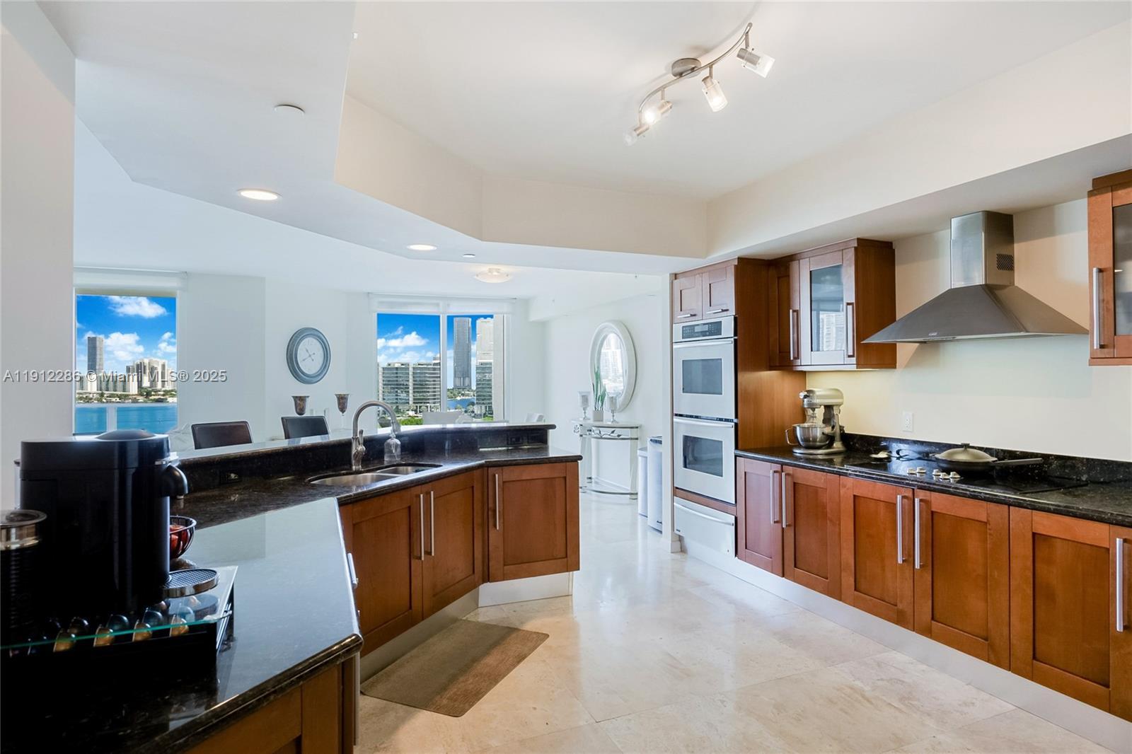 3301 NE 183rd St # 1607, Aventura FL 33160 photo 5