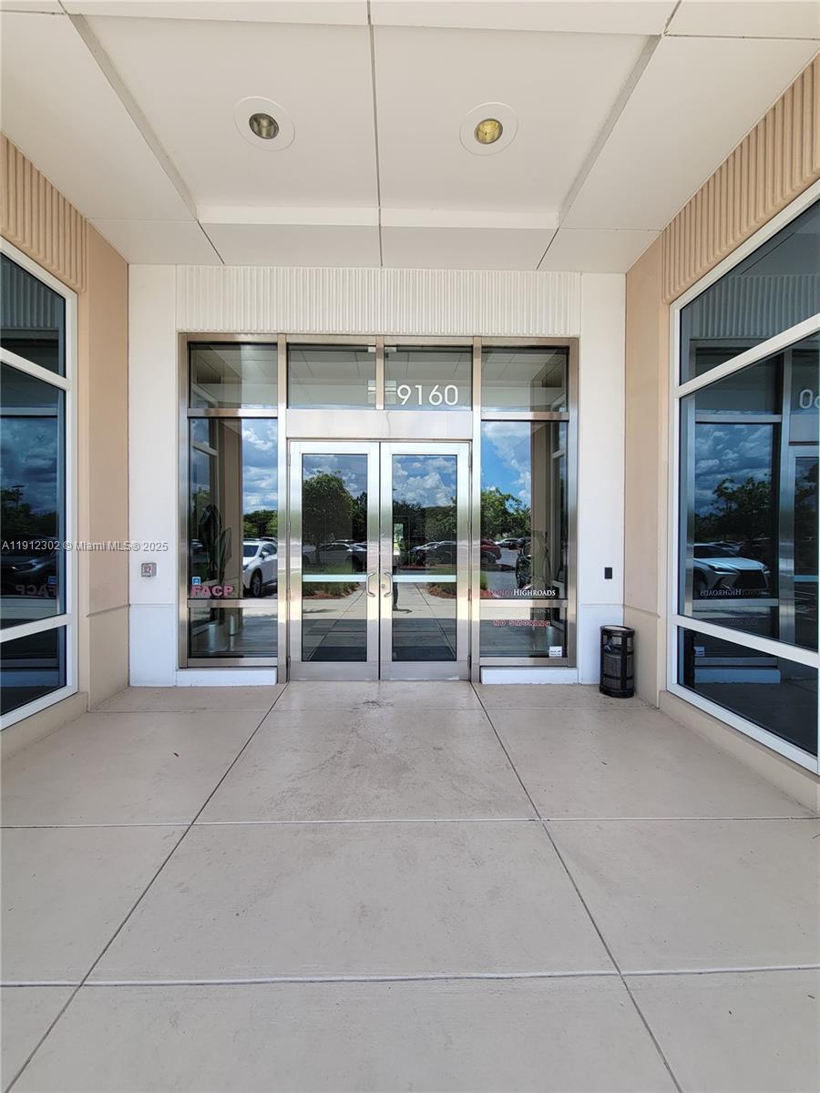 9160 Forum Corporate Parkway, Fort Myers FL 33905 photo 3