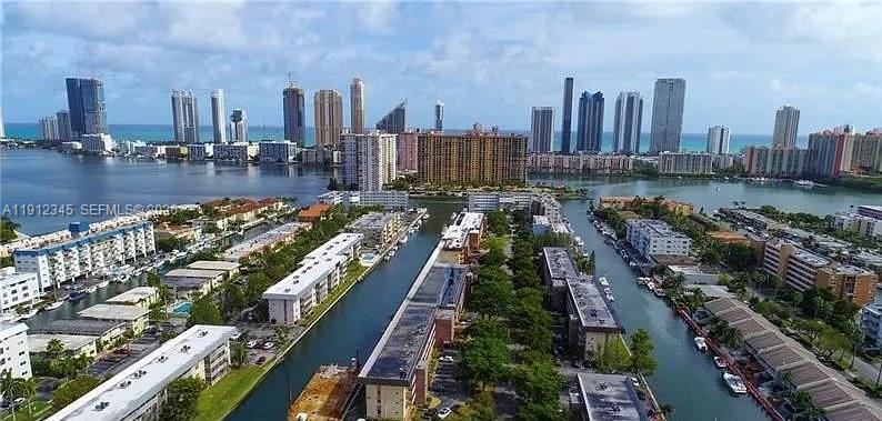 3551 NE 169th St # 306, North Miami Beach FL 33160