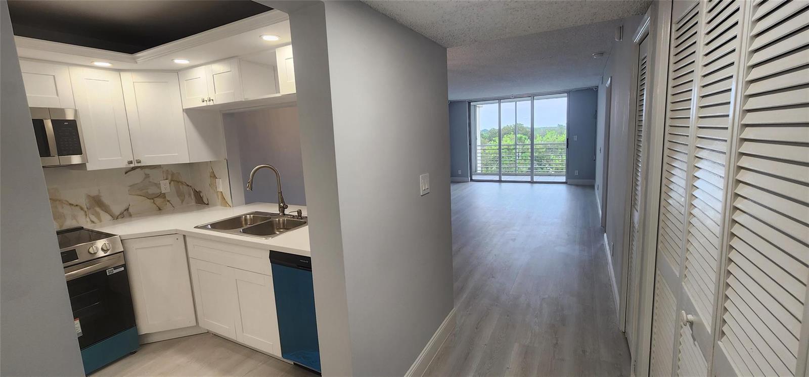 3503 Oaks Way # 513, Pompano Beach FL 33069 photo 2