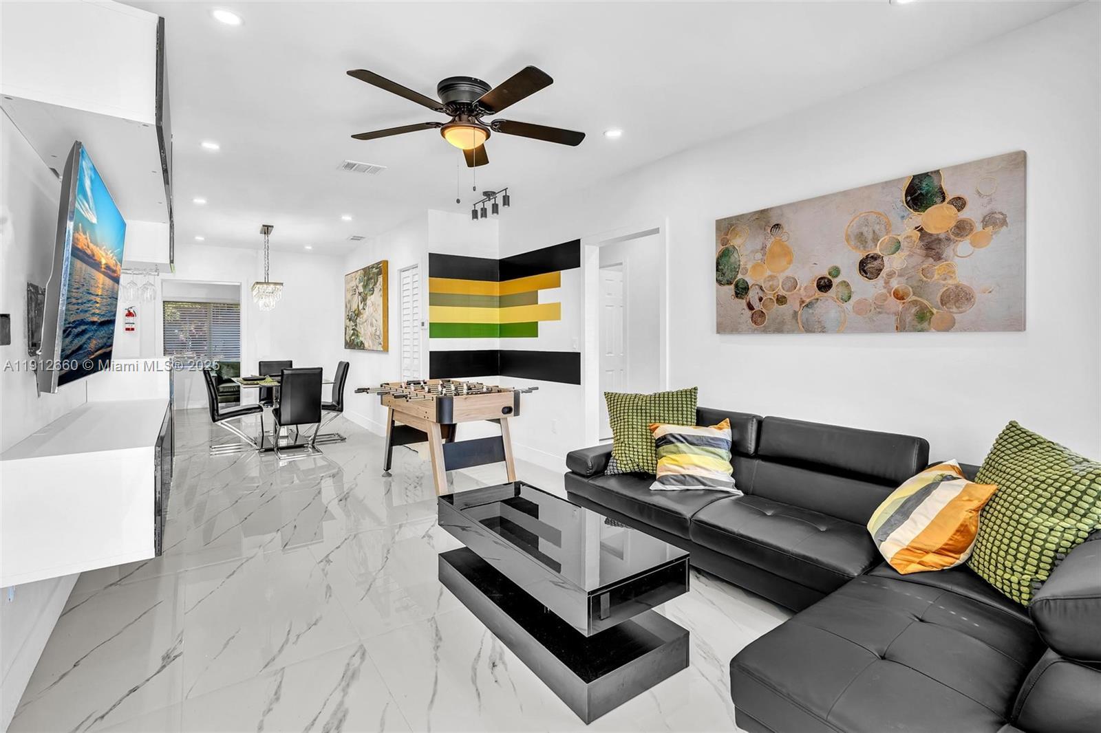 797 NW 35th St, Miami FL 33127 photo 2