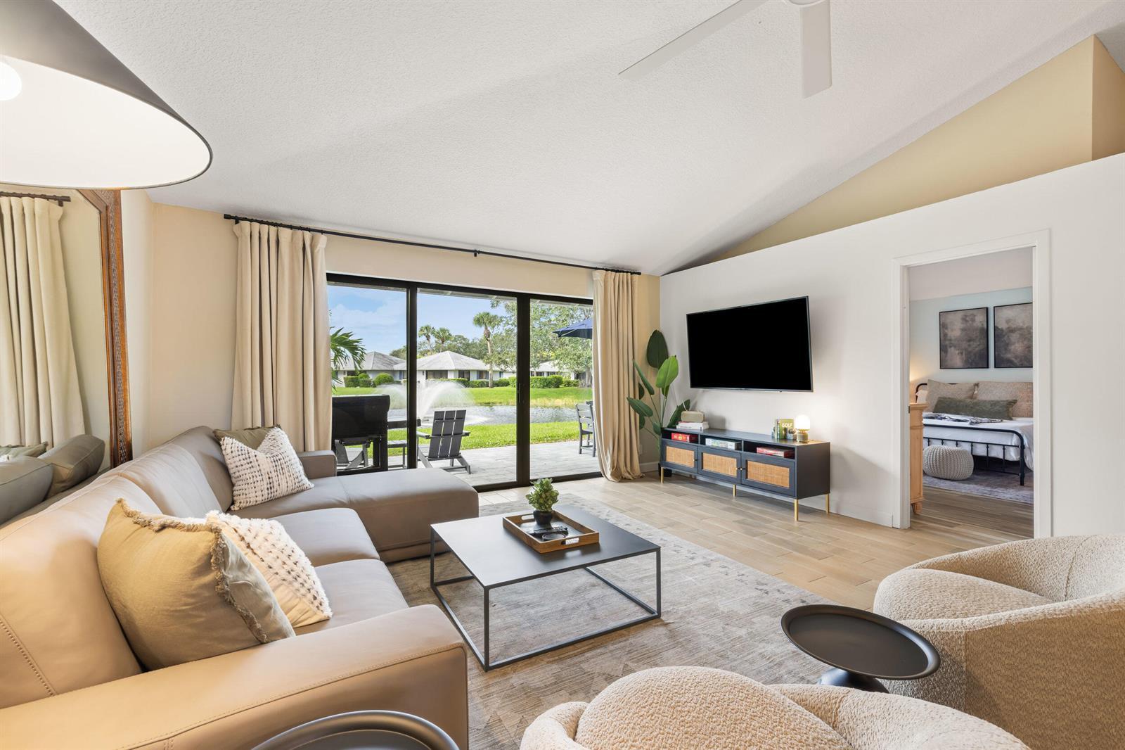 206 Club Drive, Palm Beach Gardens FL 33418 photo 5