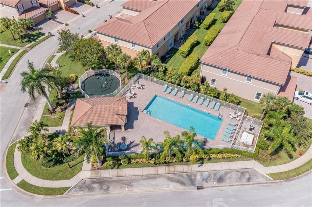 259 Provence Place, Vero Beach FL 32960 photo 2
