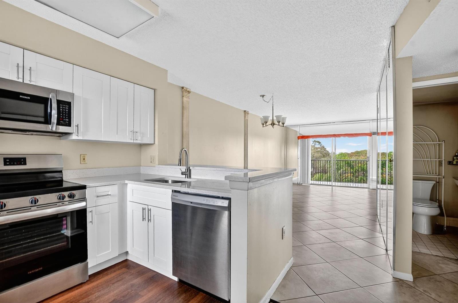 2236 N Cypress Bend Drive # 508, Pompano Beach FL 33069 photo 3